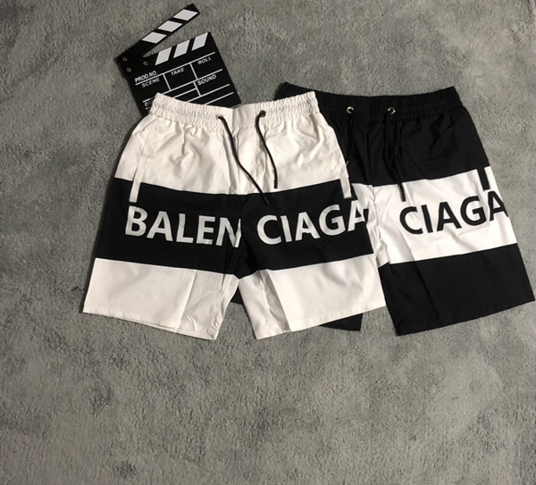 ブランドハーフパンツ正面デザイン